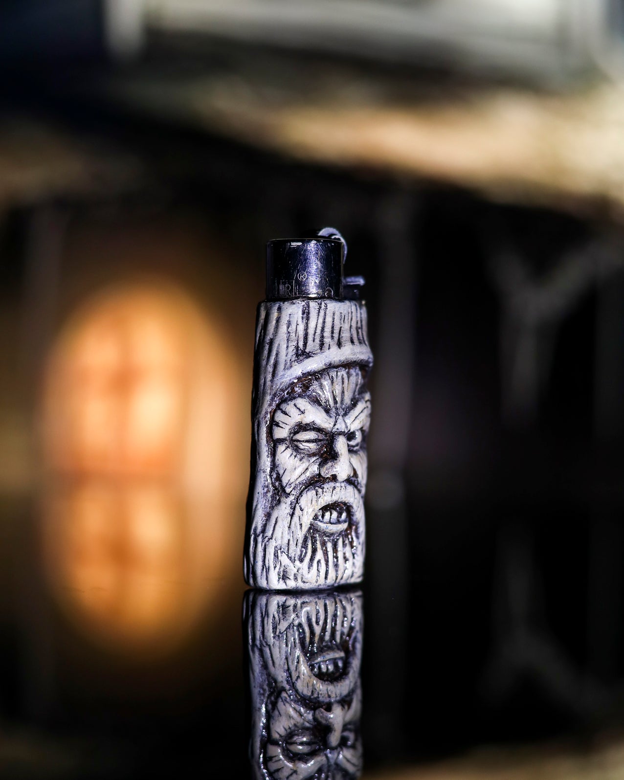 Ancient Grimoire Clay Clipper Lighter 🧙♂️🪵🔥