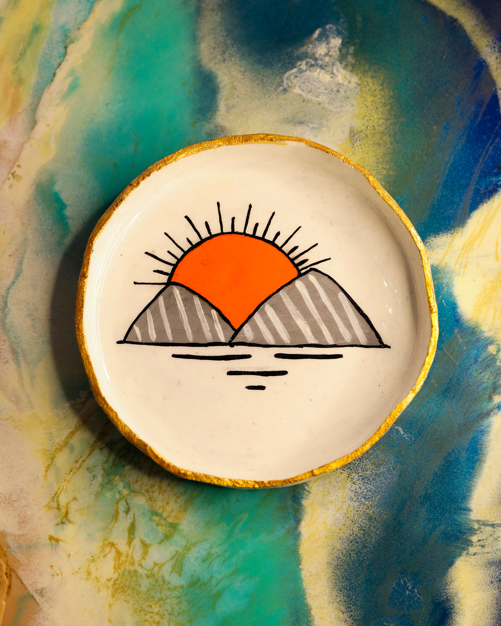 The Serene Sunrise Ashtray 🌄