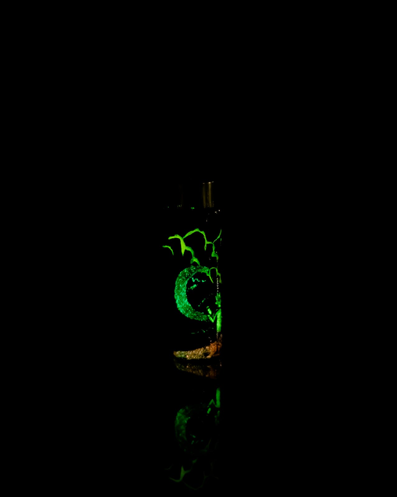 Rick and Morty in the Pinkflloyd verse Glow Painted Clipper Lighter 🌌🔺