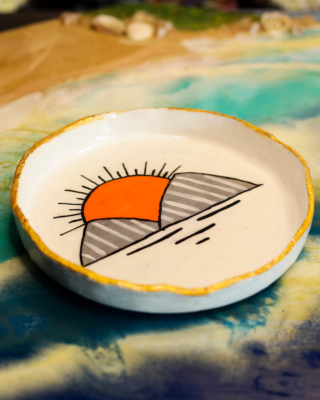 The Serene Sunrise Ashtray 🌄