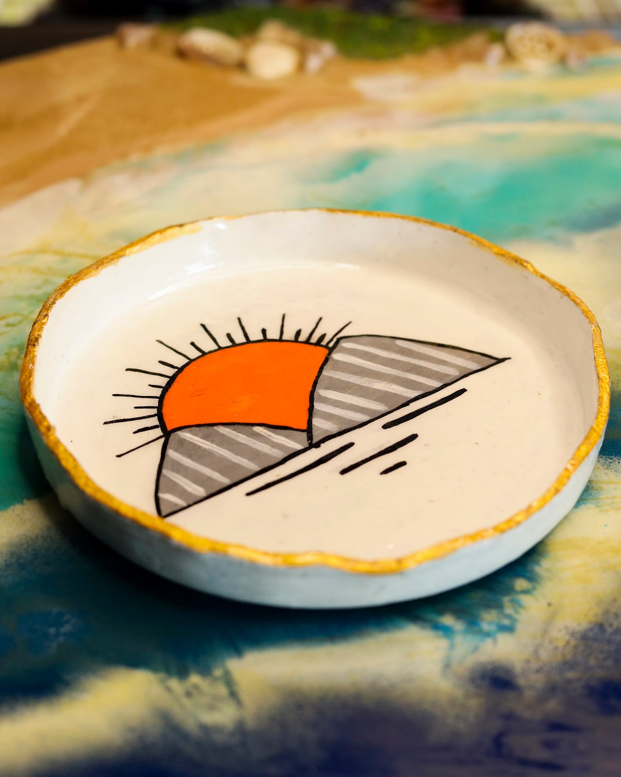 The Serene Sunrise Ashtray 🌄