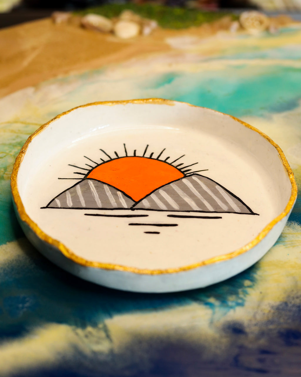 The Serene Sunrise Ashtray 🌄