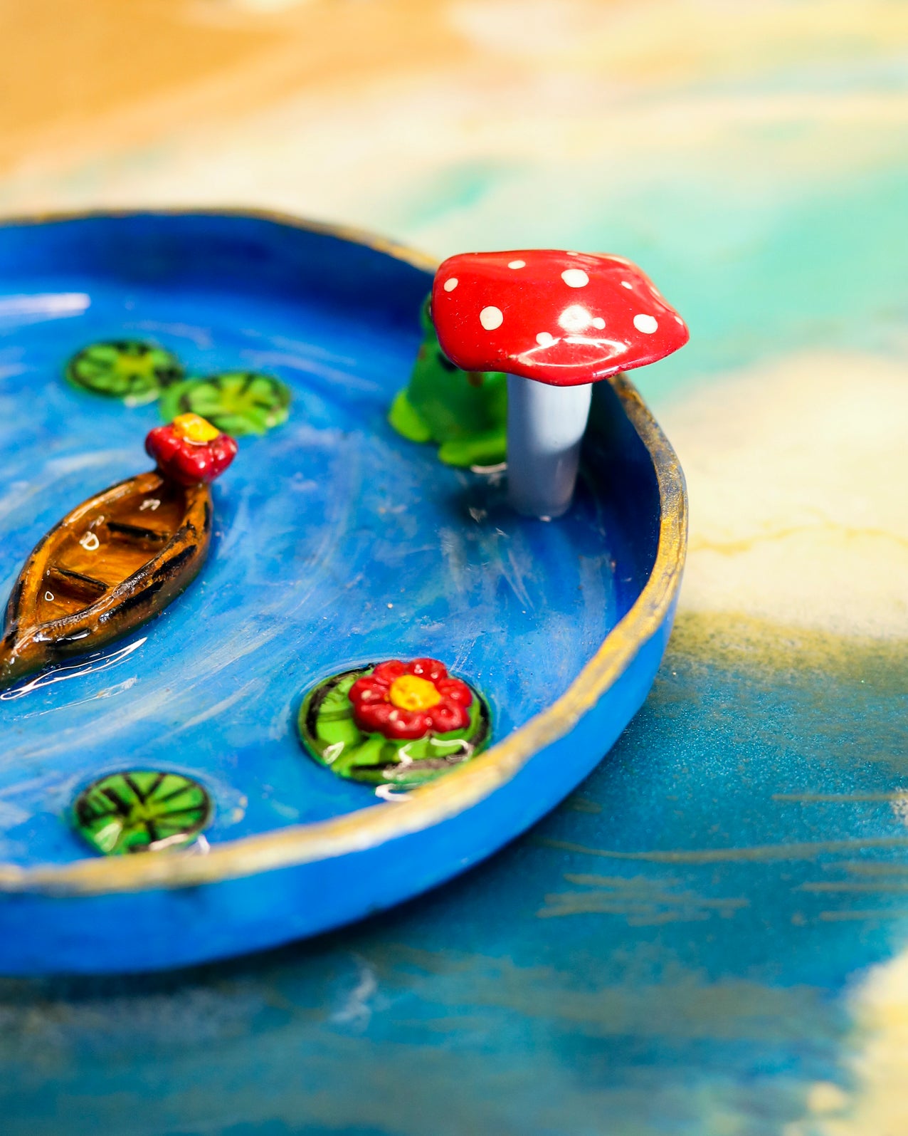 Mystic Glow Pond Ashtray 🐸🍄✨