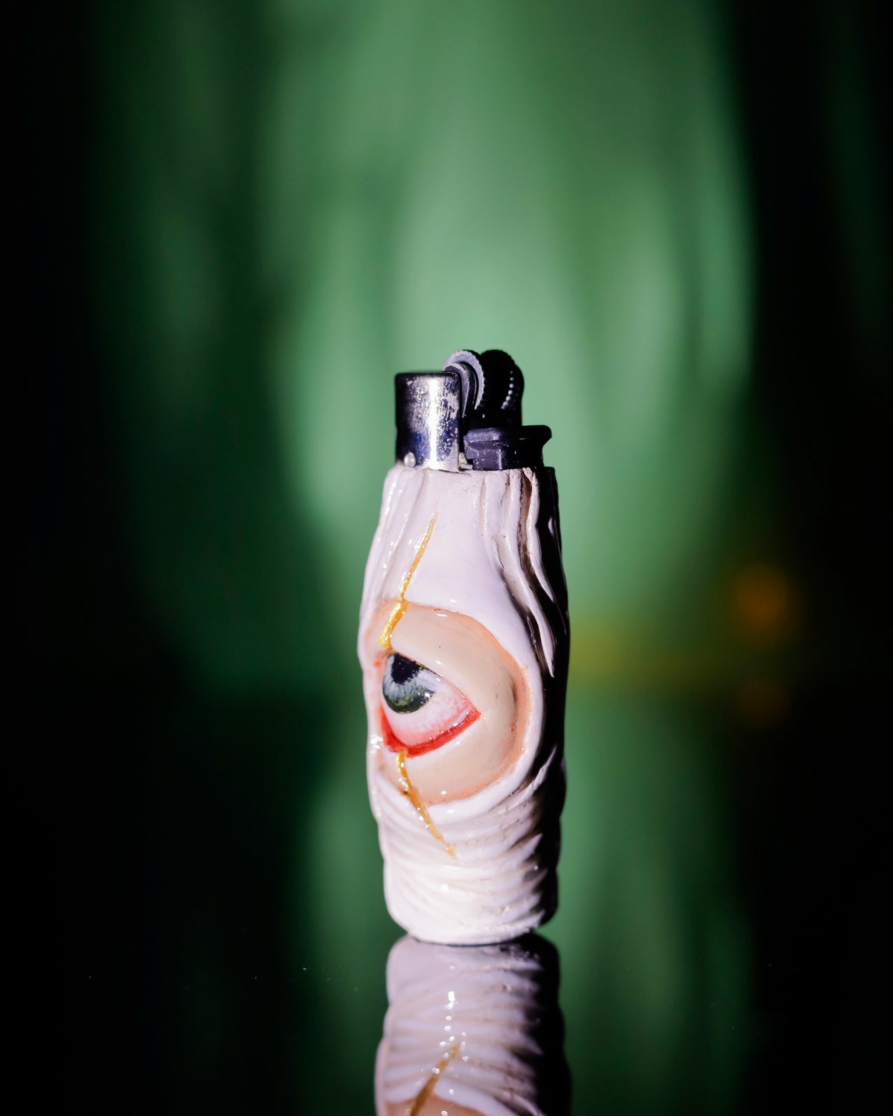 Watcher’s Gaze Painted Clipper Lighter 👁️🔥