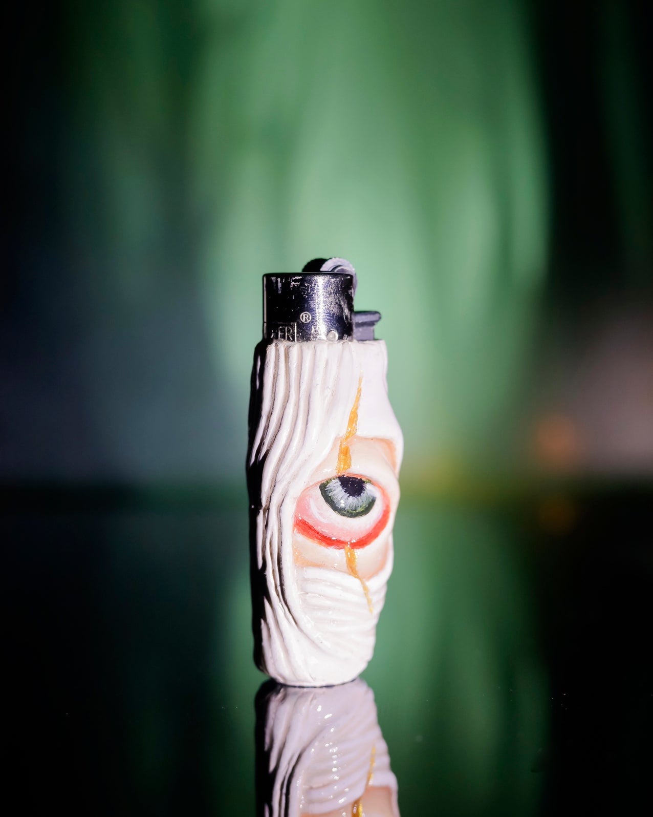 Watcher’s Gaze Painted Clipper Lighter 👁️🔥